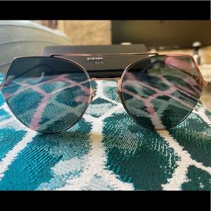 Brand new, never worn, fendi sunglasses.